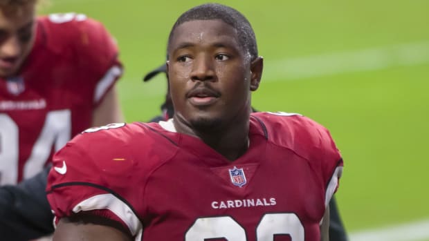 Arizona Cardinals offensive lineman Kelvin Beachum (68) against the Washington Football Team at State Farm Stadium.
